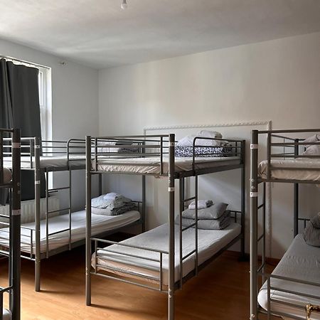 Etterbeek Youth Hostel ブリュッセル エクステリア 写真