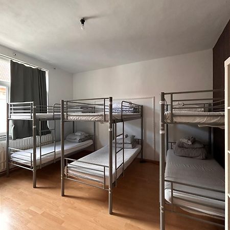 Etterbeek Youth Hostel ブリュッセル エクステリア 写真
