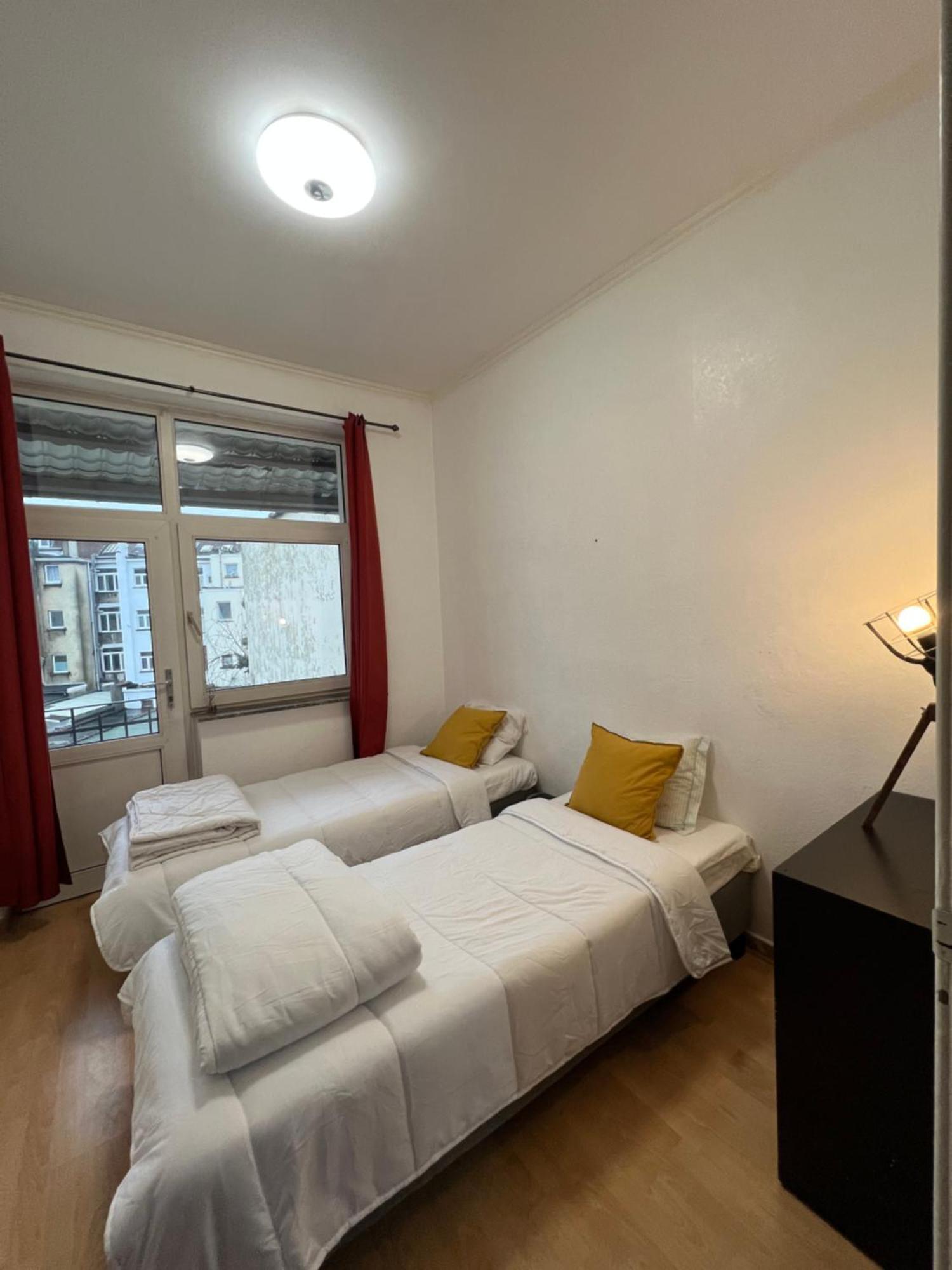 Etterbeek Youth Hostel ブリュッセル エクステリア 写真