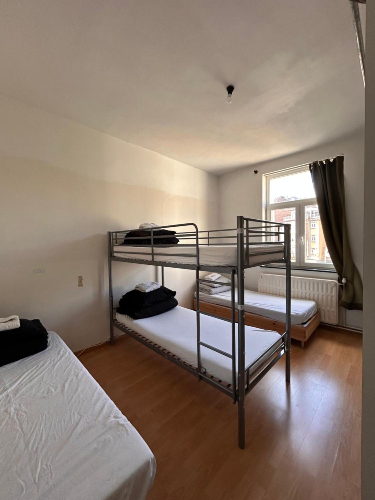 Etterbeek Youth Hostel ブリュッセル エクステリア 写真